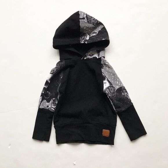 Skull black/gray hoodie EUC 12-18 months - Picture 1 of 4